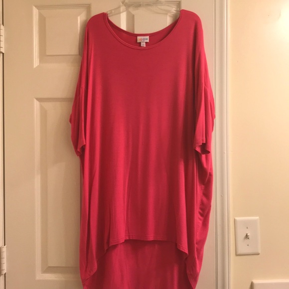 LuLaRoe Tops - Lularoe solid hot pink tunic - size small.